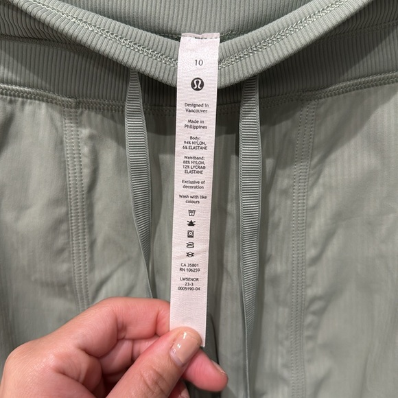 LULULEMON Mint Green Pant Straight Leg 10 - Picture 4 of 7
